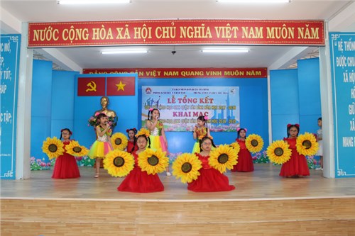 Tổng Kết Giải Thể Thao Học Sinh Quận Tân Bình Năm Học 2017-2018, và “Khai Mạc Giải Thể Thao Học Sinh Quận Tân Bình Năm Học 2018-2019”.